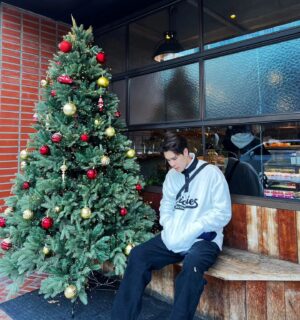 Krittakan Prasitpanit Instagram - Merry Christmas❄️🌲🔴