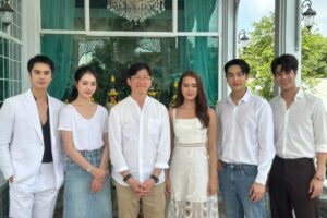 Krittakan Prasitpanit Instagram - #กลเกมรัก จบแล้ว ขอขอบคุณช่อง3 @ch3thailand คุณ @dew_pinkamol คุณ @somrakn และขอบคุณพี่หนุ่ย @suttasit.dechintaranarak พี่ผึ้ง @phueng2503 ที่มอบโอกาสให้เพ้นท์ได้เป็นส่วนหนึ่งของละครเรื่องนี้ ขอบคุณทีมงาน #SuperFujiman  ทุกๆคนที่มอบประสปการณ์การถ่ายทำที่มีสนุกและมีความสุข และยินดีที่ได้ร่มงานกับพี่ๆเพื่อนๆน้องๆนักแสดงทุกคน @icepanuwat  @aukittipon  @denisejelilcha @mintranch @kaisupranee_ และขอบคุณทุกๆคนที่ติดตามกันมาจนถึงตอนจบนะครับ #กระทิง เป็นตัวละครที่มีมิติให้ขอคิดและสนุกมากๆตัวนึงเลย แล้วพบกันใหม่นะครับ 😁🥰❤️