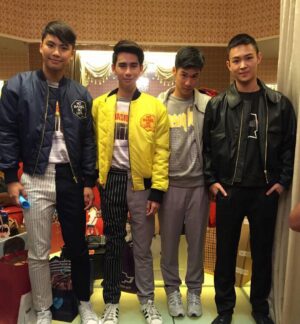 Krittapak Udompanich Instagram - ขอบคุณอย่างเป็นทางการสำหรับเสื้อผ้าสวยๆนะคร้าบบบ #qdesignandplay