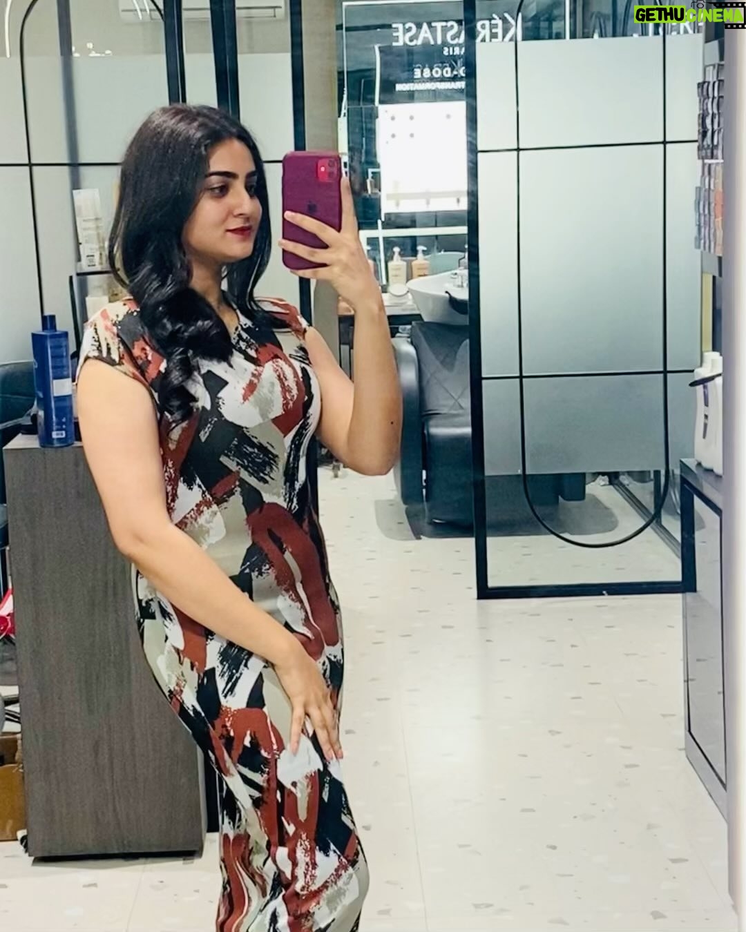 Krittika Pradeep - 1.2K Likes - You are one of my favourite stylist now @tanmay_solanki777 . You are very passionate about your work and an amazing person. Really loved the look . Thank you so much @tanmay_solanki777 .