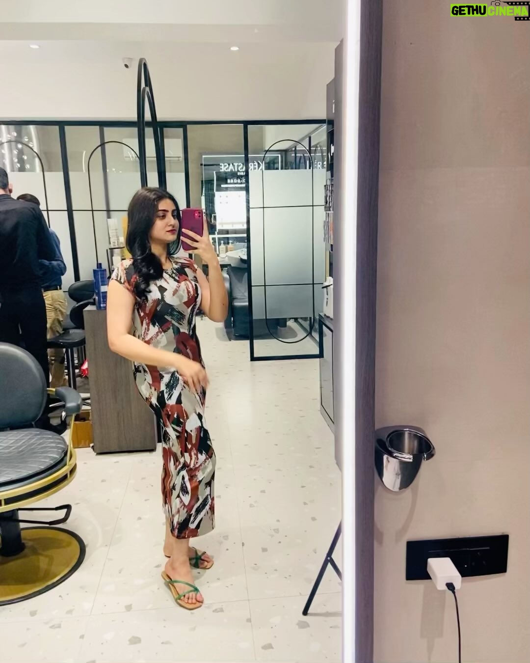 Krittika Pradeep - 1.2K Likes - You are one of my favourite stylist now @tanmay_solanki777 . You are very passionate about your work and an amazing person. Really loved the look . Thank you so much @tanmay_solanki777 .
