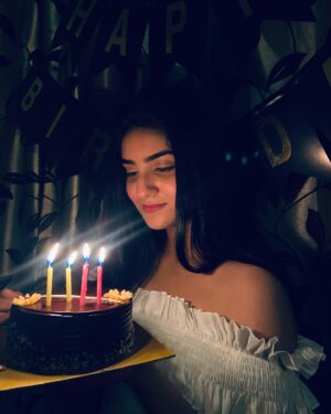 Krittika Pradeep Instagram - ✨🎂✨

📸 : @megha_jp