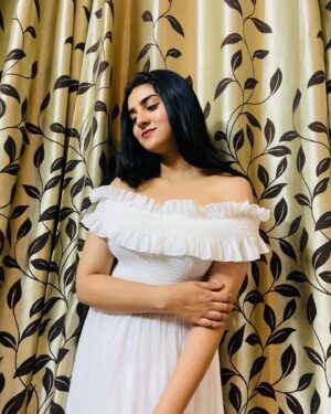 Krittika Pradeep Instagram - ✨🎂✨

📸 : @megha_jp