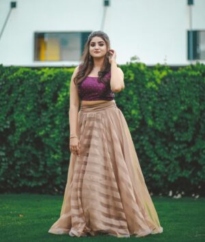 Krittika Pradeep Instagram - 💜 Mazhavil Music Award 💜

📸 : @pranavraaaj 
CC : @teens._world._thrissur 
MUA : @hayaa_bridalstudio