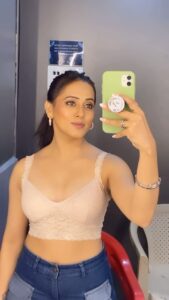 Actress Krutika Desai Khan HD Instagram Photos and Wallpapers August 2024