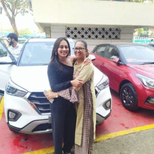 Krutika Desai Khan Instagram - 7.1.2020 😍
My first Car as my bday gift 🥰 
#Birthday #BirthdayCelebrations #PositiveVibesOnly #StayBlessed #SpreadLove ♥️