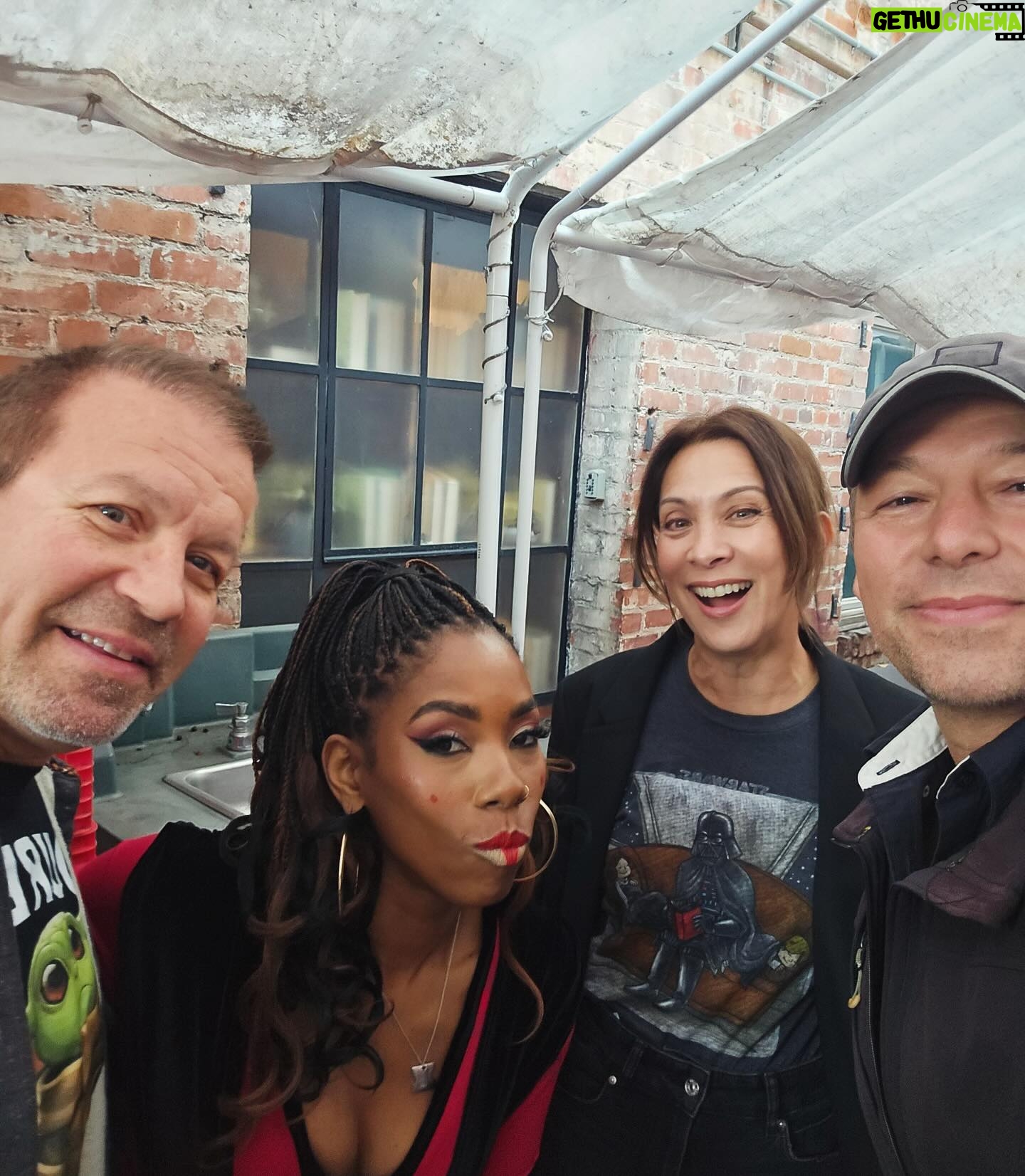 Krystina Arielle - 1.9K Likes - Celebrating 25 years of Phantom Menace playing Fake Amidala AND Mace Windu?! I call that a win, dude. Thank you @cotnoir , @thestarwarsminute , @dynastytypewriter and the absolutely Stellar Cast and Crew of this live reading. I laughed so hard my sides hurt. š
Ā·
Makeup: @bonnieeliz_
Dress: @elhofferdesign
#thephantommenace #naboomovie