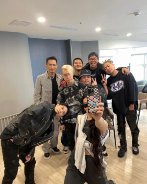 Kumachan Instagram - 我想要看到你們贏
我想要聽到金曲金音唱到你們名
我想要廠商看到你們賺到價碼加好幾個零

it means everything
當我看到你們贏
used to battle in the mad streets of 西門町
台下各帶兄弟幾人挺
現在秒售北流一整廳
dj mr skin
drop the super villian theme
粉絲吶喊時我看到你們贏
it means everything
it means everything

憑什麼 憑實力
mama we gon get on MTV
可知道憑肌肉記憶 不用提詞機
得要寫斷多少原子筆
不是原子少年顏值系
嘻哈仔面惡心善 滿臉刺青 發文顏文字系

沒有近路 只有枉路 這是龜兔賽跑
多推進度 少用網路 別為截圖開譙
後浪推前浪 turn that next wave to海嘯
詞王to詞王 yea u made kuma proud

大嘻哈時代2 🫡
關關難過乾乾過
謝謝謝乾乾的肝 @bboydry love u 😘