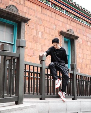 Kumachan Instagram - i wonder if u know
how i one up on yall like mario

帥鞋來自
@unknowndomain_official