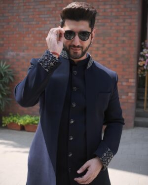 Kunal Jaisingh Instagram - Yesterday for our beloved @nehalaxmi_ and @rudrayshjoshii big day…

Styled by :- @priyavajani 
Costume:- @kalkifashion @kalkimen 
Click maestro :- @kapiltejwaniofficial @yourfstop 
Smile because of :- @bharati_k