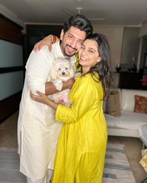 Kunal Jaisingh Instagram - Happy diwali from us to you ♥️✨

#happydiwali #lettherebelight