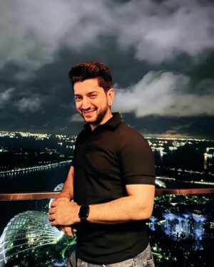 Kunal Jaisingh Instagram - Putting up something because i have nothing else to put up but have to put up something as its been a while since i posted amd i dont want to be shadow gosted nor forgotten by my followers but was too lazy to make some content so went through my gallery and found these so thought ill post this so that i can be in your feed and you wont forget me… so “HI” 

P.s. its my 1000th post… 🍻

 #GoodVibesOnly #LaughOutLoud #SpreadLoveAndLaughter #FunTimesAhead #JoyfulJourney #LoveAndLaughter #HappyHeartMoments #PositiveVibesOnly #SmilesAllAround #LifeIsGood 🌟😄💖”