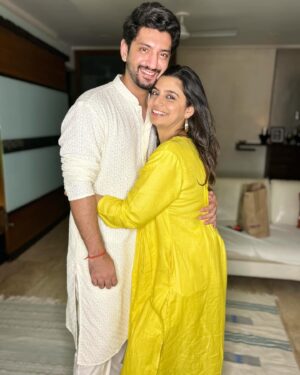 Kunal Jaisingh Instagram - Happy diwali from us to you ♥️✨

#happydiwali #lettherebelight