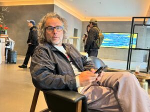 Kunichi Nomura Instagram - 上海。いい街でいい人たちだったなぁ。色々行かないと分からないものね。ありがとうシュプリーム、上海店オープンおめでとう。Shanghai. It’s a beautiful city with kind people, I would come back if visa issue is gone. Congrats and thank you @supremenewyork for having me