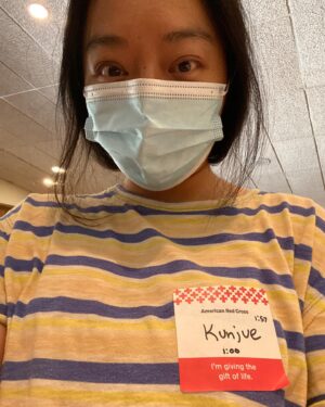 Kunjue Li Instagram - I gave blood for the first time today 🥰🥰🥰 #redcross #blooddonation