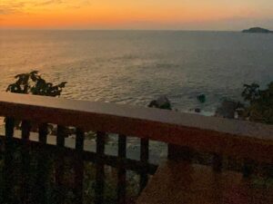 Kunjue Li Instagram - Merry Christmas from a magical place. #banyantreehotels
