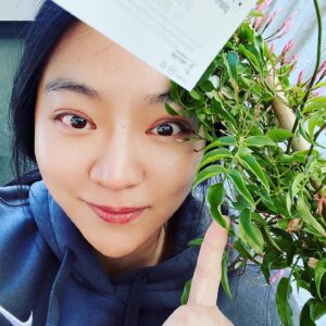 Kunjue Li Instagram - Saturday is garden day again! This time, we are planting jasmine! #garden #home #jasmine #inseasonnow