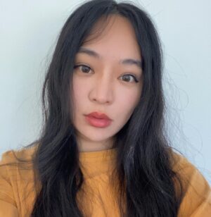 Kunjue Li Instagram - Doing a bed hair means don’t wash your hair in the morning lol, also, the importance of lighting #chineseactress #bedhair #lighting #nofilter #cringe