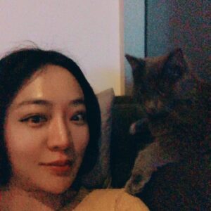 Kunjue Li Instagram - Things got pretty weird pretty quickly... #catmama  #pawfetish