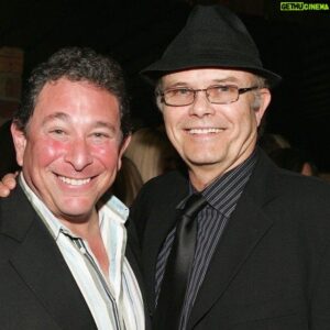 Kurtwood Smith Instagram - Happy Birthday to my long time pal and “next door neighbor” Don Stark! AKA Bob Pinciotti Enjoy your day buddy! You make life better for all around you #happybirthday 🎉🎂🎈