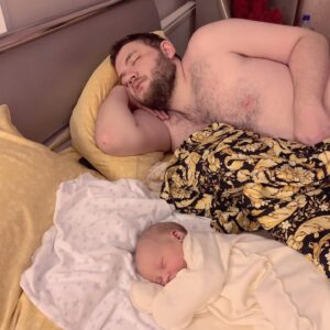Kuzma Gridin Instagram - Фильм близнецы. Кто из нас Дэнни де Вито, а кто Шварцнеггер - решайте сами.