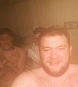 Kuzma Gridin Instagram - Объясняю. У нас с мужиками есть традиция, каждую неделю мы ходим и  паримся. Жены не идут, ибо не любят сауну. Водку мы не пьём, жены запрещают это баловство. Берём несколько бутылочек пива и тяпаем. Сначала Юлий Саныч парит меня, потом Руслан Сергеич парит Юлика, а потом я парю Руслана. Для фото надели плавки, обычно мы без них. Всем удачных выходных и хорошего отдыха. Поздравляю все с днём ВДВ.