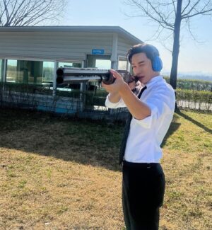 Kwon Hwa-woon Instagram - 👍