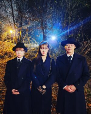 Kwon Hyuk-soo Instagram - 추우니 감기조심하세요.
특히 독감조심!
#SNL3 #독감조심 #강추위