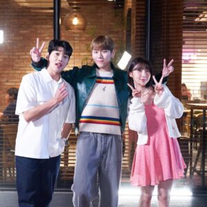 Kwon Hyuk-soo Instagram - #복학생 : 학점은A이지만사랑은F입니다.
스포없음ㅋㅋ지난주3화 스틸컷
우지호님땡큐♡ 심지어 연기도 나보다나음ㅜㅜ
#쿠플 #몰아보기 #지코
