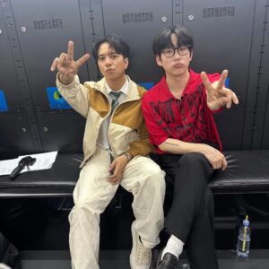 Kwon Jeong-yeol Instagram - Thanks for having me @wish1075 and it was so nice singing Palagi with you once again @tjmusicmonterde !

Wish Radio 107.5에 다녀왔습니다! TJ와 함께한 Palagi도 지금 Wish 107.5 유튜브 채널에서 확인해주세요!

#10CM #십센치 #권정열 #Palagi #Wish1075