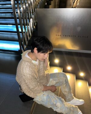 Kwon Soo-hyun Instagram - @dolcegabbana 🥂