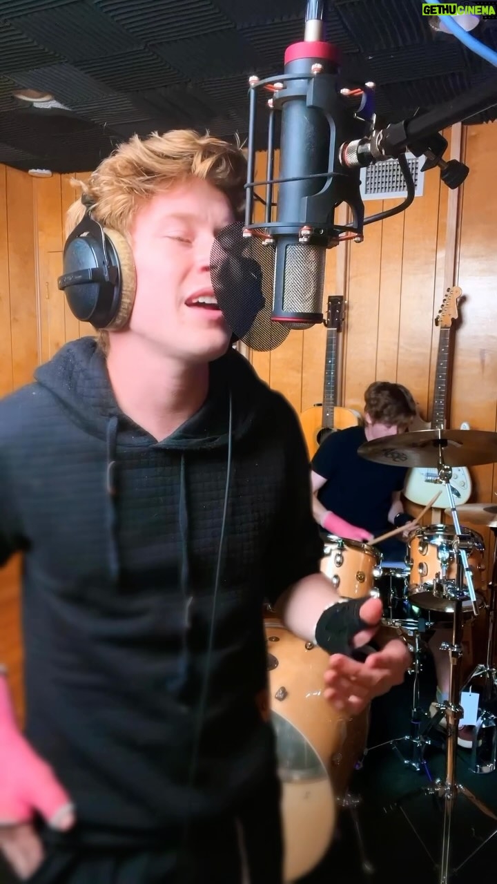 Ky Baldwin - 5K Likes - heathens #twentyonepilots #cover