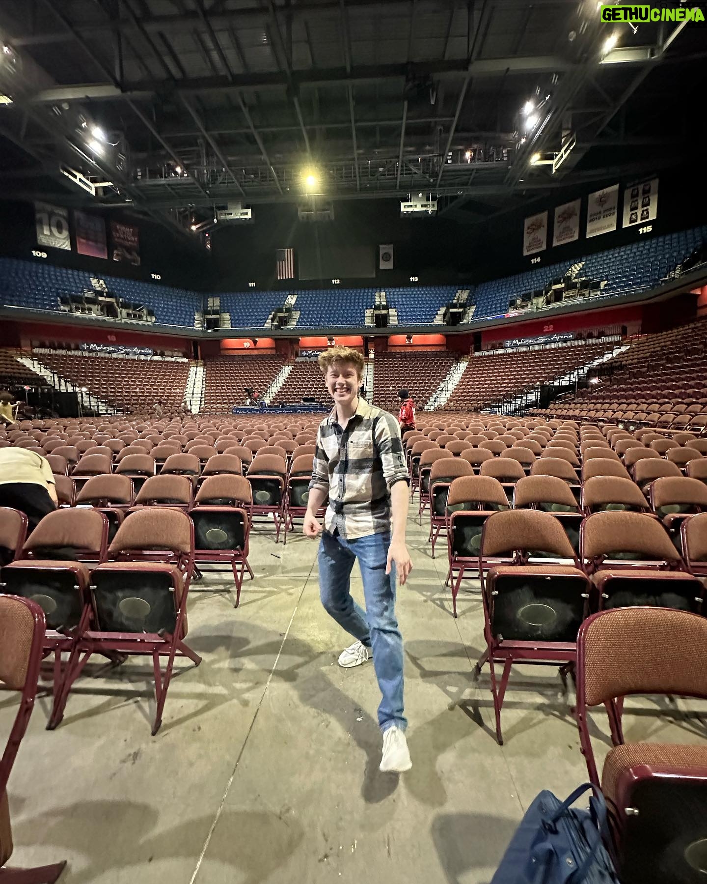 Ky Baldwin - 8.2K Likes - @mohegansun you sure know how to put on a party. Thank you so much for allowing me to come out and be a part of @officialtonyorlando ‘s final ever show. What an absolute dream to be able to perform (which I did not know I was doing until the night before!!) for 10,000 people, I am blown away, thank you everyone who made this memory happen, and of course to the man himself!