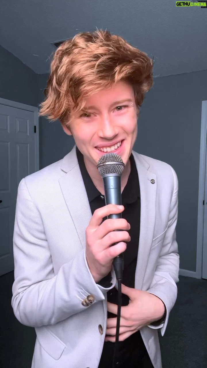 Ky Baldwin - 27.9K Likes - What a classic. This wasn’t from a request...I just really wanted to sing it XD. Hope you enjoy my cover of
#putyourheadonmyshoulder by #paulanka