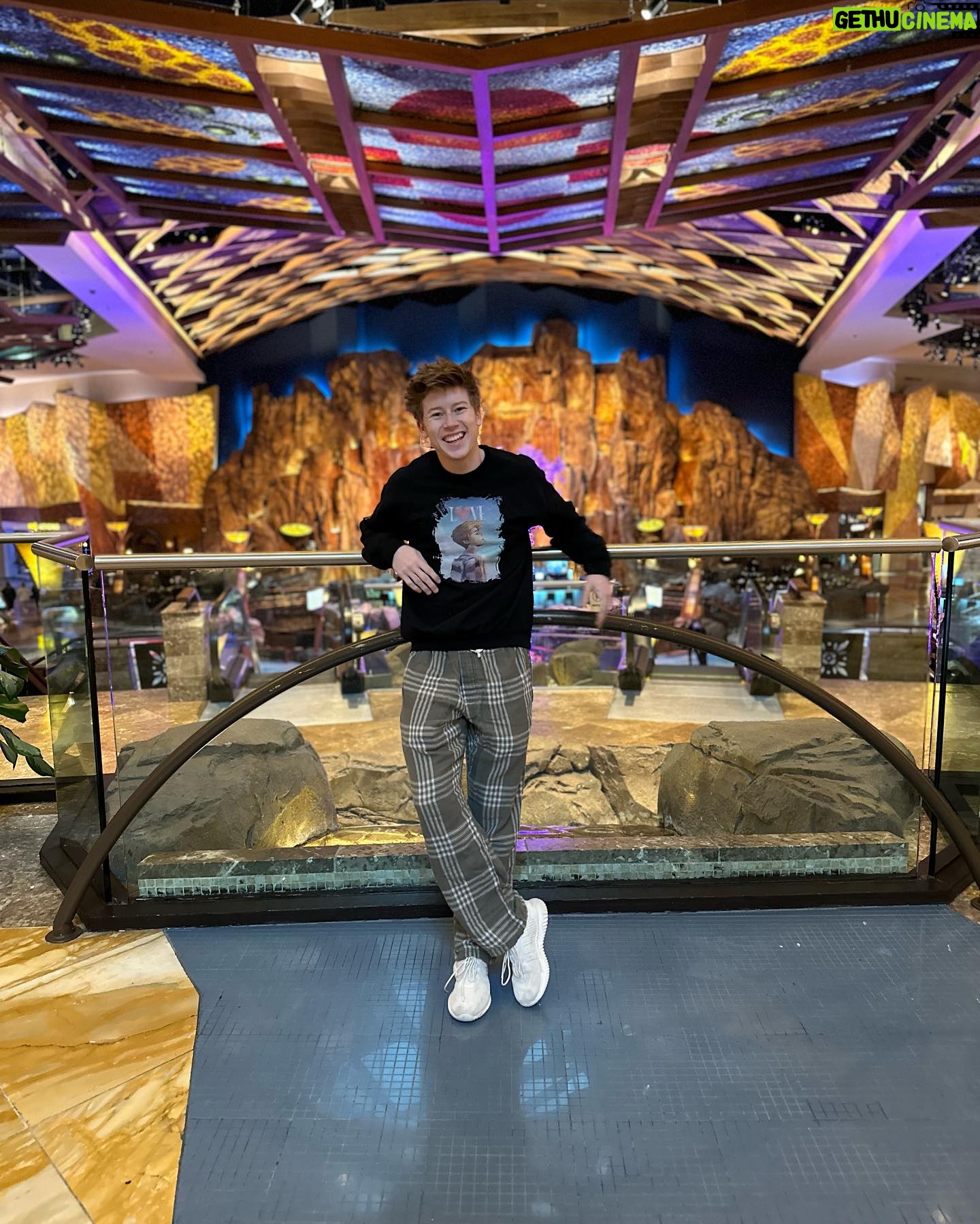 Ky Baldwin - 8.2K Likes - @mohegansun you sure know how to put on a party. Thank you so much for allowing me to come out and be a part of @officialtonyorlando ‘s final ever show. What an absolute dream to be able to perform (which I did not know I was doing until the night before!!) for 10,000 people, I am blown away, thank you everyone who made this memory happen, and of course to the man himself!