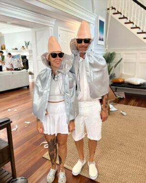 Kyle Cooke Instagram - A day in the life…👽 👉🏻