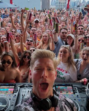 Kyle Cooke Instagram - Brooklyn was thirsty last Saturday! 1,200 Loverboys were deleted by the end of my 2.5 hour set. Love you guys - thank you for the support! You can find Loverboy on the @moxywilliamsburg roof and at the @ambersunsetparty all summer long. Thanks @rosegoldpresents for throwing an epic party - recap video coming soon. xoxo