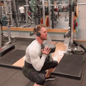 Kyle Pryor Instagram - Saturday session complete! ✔️

Weightbelt and lifting chalk courtesy of @orkafituk 

Get 30% OFF now with code SPECIAL30 

👊🏻👊🏻👊🏻