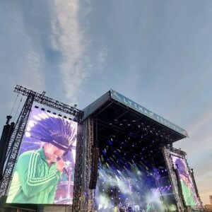 Kyle Pryor Instagram - Ahhh what a moment! I've loved @jamiroquaihq music since I was a mini me, amazing to see such a musical talent perform live, what a voice. Thank you for the invite @lythamfestival @misspassey