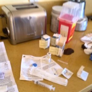 Kym Jackson Instagram - Then, after my surgery for stage 4 endometriosis and two rounds of egg freezing, we embarked on five rounds of IVF… 

Soooo many injections…

It wasn’t looking great. The embryos we tested kept coming back saying “nope your body isn’t up for that anymore”.

A five week pregnancy ended on your birthday last year so we pretended everything was fine for an extra day or two to keep the birthday fun going. 

We would make videos to our future children every time we went in… and just kept believing.. 

I even did one of the transfers last December while I was in LA without you…  that one didn’t take at all. 

I started doing acupuncture twice a week, did the celery juice cleanse for 4 months, taking biohacking supplements like NAD precursors, N Acetyl Cystine and @mitoq and oh the vitamins and herbs… omega 3, myo-insitol, pycnogenol, weird Korean spleen health pellets, prenatal multis, pre-biotics, probiotics, collagen, hormone blockers for the endo, and daily HGH injections with every cycle that made my joints feel like I was 70…

#ivf #endometriosis #husband #thestoryofus #storyofus #accupuncture #makingbabies #babymaking #rainbowbaby #pregnantat40 #mitoq #nad #husbandface #fertilityjourney #fertilitydiet #injections #hgh #fertilitytreatment #biohacking #biohackingsecrets #cellcare #reversefertility