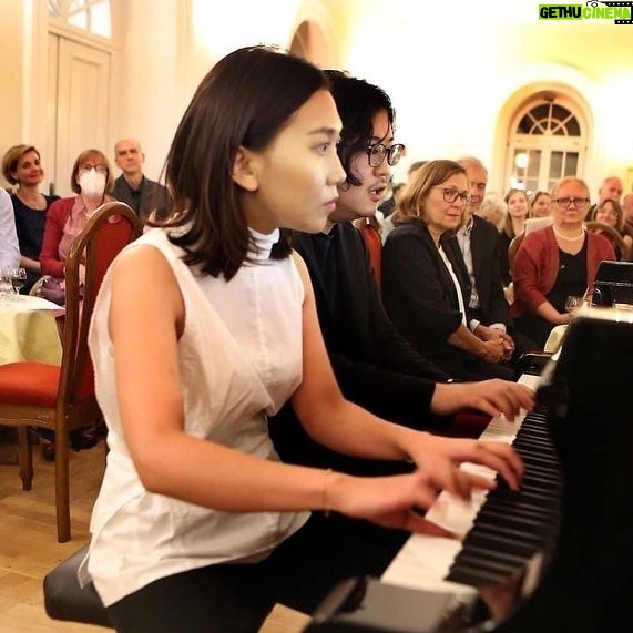 Kyohei Sorita - 13.3K Likes - It was a great honor to perform in the place where Chopin spent his time🇵🇱✨
And congratulations on your 30th anniversary as Artistic Director, my professor!!
At 77th Duszniki International Piano Festival 2022
Photo by Marek Grotowski
#chopin #poland #kyoheisorita
