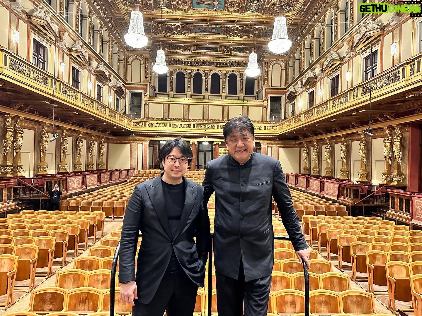 Kyohei Sorita - 9.6K Likes - Musikverein is a one and only hall for me.
It was a memorable time. I was happy to come back once again. Thank you 😌
By the way, It was very emotional to be able to go from home to the hall. Not from the hotel !! I mean…moved here in Vienna from Poland))
Rachmaninoff: Piano Concerto No.3 op.30
11-14.03/2023
#tonkünstlerorchester
#musikverein #rachmaninoff
#yutakasado #kyoheisorita
#life #pianist