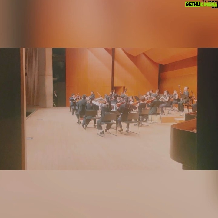 Kyohei Sorita - 11.3K Likes - 🍾I just turned 29 today✨
I really appreciate your kinds words and a lot of message on my birthday🎂
And thanks to all members of the @japan_national_orchestra !!!!!!!
It was memorable moment :)
One more thing, thanks to my family.
ーーーーーーーーー
🍾29歳になりました!
最後の20代、悔いのない様な一年にしたいです🔥
そしてJapan National Orchestraツアー中ということもあり、贅沢で最高のバースデーソングをサプライズで!!
感謝の心を忘れずにこれからも精進します。
ありがとうー!!
#反田恭平 #kyoheisorita