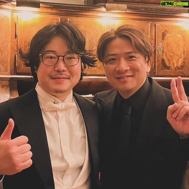 Kyohei Sorita - 7.9K Likes - Memorial Concert for W.A.Mozart at Stephansdom
-Soloist-
Soprano - Ileana Tonca
Alt / Countertenor - Daichi Fujiki @daichi_fujiki
Tenor - Ted Black @tedblacktenor
Bass - Wolfgang Bankl @wolfgang.bankl
@wienerstaatsoper
Orchestral - Wiener Domorchester
Conductor - Kyohei Sorita @kyoheisorita
ーーーーーーーー
Wiener Domorchester & ウィーン国立歌劇場のベテラン・ソリスト方、同歌劇場の男性合唱の皆さんとの『Requiem』
そして今回、指名させて頂いた藤木の兄貴にもサポートして頂き、大成功で幕を閉じました。終演後、ソプラノのIleanaさんの目には涙が…
一生忘れない貴重な日となりました。
📸
1)〜終わりの瞬間〜
追悼コンサートなので拍手は無し
代わりに消灯して大聖堂のベルでさようならの合図🔔
2)withスーパーソリスト
3)with心のサポーター
4)指揮台