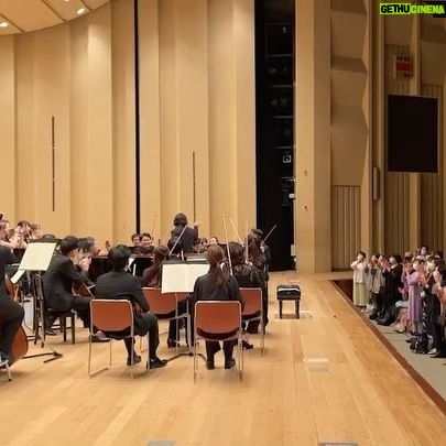 Kyohei Sorita - 7.9K Likes - The fall tour of the Japan National Orchestra is just over !! @japan_national_orchestra
—Programm—
L.v.Beethoven / Overture “Leonore No.3” op.72b
W.A.Mozart / Symphony No.38 in D Major K.504
L.v.Beethoven / Piano Concerto No.4 in G major op.58
(as a soloist and conductor)
Eleven venues in total, and thanks to all around 16,000 of you who came to our concerts!
And… Thank you all for a wonderful experience…
———————————————
Our next tour will be held in February 2023.
We will perform…
G. Mahler / Symphony No.1 (chamber music Ver.)
D.Shostakovich / Piano Concerto No.1 etc…
See you again!
ーーーーーーーーーーーーー
#JNO @japan_national_orchestra の秋ツアーが終了しました !
〜プログラム〜
ベートーヴェン / 序曲「レオノーレ第3番」op.72b
モーツァルト / 交響曲 第38番 ニ長調 K.504
ベートーヴェン / ピアノ協奏曲 第4番 ト長調
(ソリスト・指揮者)
全11会場、約16,000人のお客様にご来場いただき、ありがとうございました。
そして、素晴らしい経験をさせていただいたメンバーにも本当に感謝…
数え切れない程の収穫があったよ!
---------------
次回のツアーは、2023年2月に開催予定です。演奏曲目は...
G.マーラー / 交響曲第1番(室内楽ver.)
D.ショスタコーヴィチ / ピアノ協奏曲第1番 etc... です!
また次のツアーでお会いしましょう!!
次のツアーでは佐渡裕さんもくるよ!!
@yutakasado_official
#ありがとう #ジャパンナショナルオーケストラ #ピアニスト #指揮者 #クラシック #コンサート
#thankyou #japannationalorchestra
#pianist #conductor #concert
#kyoheisorita #反田恭平