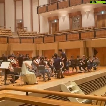 Kyohei Sorita - 5.8K Likes - Japan National Orchestra @japan_national_orchestra 夏のツアーが明日からスタート!
~ Program ~
Cello Soloist / Keisuke Morita, Yuya Mizuno
Piano & Conductor / Kyohei Sorita
Japan National Orchestra
W.A.Mozart : Piano Concerto No.15 K.450 in B-flat Major
P.I.Tchaikovsky : Variations on a Rococo Theme Op.33
W.A.Mozart : Symphony No.40 in G minor K.550
今回はモーツァルト自身も「最も難しい協奏曲」と言葉を遺したとも言われている第15番ピアノ協奏曲K.450をはじめ、ソリストにコアメンバーの森田啓介くん @keisuke0501 & 水野優也くん @ym9892 のダブル・ソリストでチャイコフスキー/ロココ風の主題による変奏曲を各地演奏します。
そして後半には今日のリハの動画内でも演奏している、本プログラムのメイン、モーツァルト/交響曲第40番KV.550。
各地完売で皆さまの所へ伺えるのがとても楽しみです。*8/29福井公演のみ、僅かですが若干枚数ありますのでお早めにお求めをお願いします。
ーーーーーーーーーーーーーーー
そして遂に、水野優也のデビューアルバム『コダーイ/無伴奏チェロソナタ & ショパン/チェロソナタ』が明日からリリースします!
本ツアーでは終演後のサイン会も可能な限り考えておりますので、是非会場でCDもチェックして下さい!!
#JNO #japannationalorchestra #反田恭平