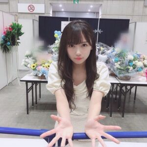 Kyoko Saito Instagram - .
2019.8.20 blog～
久しぶりの投稿です🙇‍♂️
これが齊藤京子の握手会の様子です！！！
近すぎますね〜🥺🥺🥺
.
#日向坂46 #けやき坂46 #齊藤京子#加藤史帆#佐々木美玲#佐々木久美#高本彩花#東村芽依#潮紗理菜#井口眞緒#柿崎芽実#高瀬愛奈#影山優佳#渡邉美穂#小坂菜緒#松田好花#富田鈴花#河田陽菜#濱岸ひより#金村美玖#丹生明里#宮田愛萌#上村ひなの
 #きょんこ#ラーメン大好き齊藤京子です