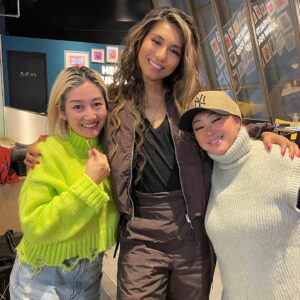 LUNA (MaryJane) Instagram - We had a long long time no see
I was really happy to see you again😘
シェネルもママになって、さらにパワフルな女性へ✨
リリースされた「I AM」新曲も最高❤️
ヘアメイクのユキちゃんにも久しぶりに会えて爆上がりで話が尽きないや無いか😝