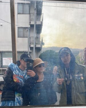 LUNA (MaryJane) Instagram - 急な釣りに行く方へ朗報です♪
『#ダイソー の噂のリール付き釣竿は釣れるのか説』
正解は？釣れます🎣
釣竿が無い私に @ayastella_ が探してくれた釣竿を片手に
マインドリセットしに束の間の休息に⏳
美味しい地元の海産物も食べれて心もカラダもスッキリ!!
また１週間頑張ろ🙌🏻
Thank u 🚘  @yide2001
