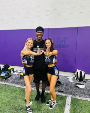 La'Darius Marshall Instagram - DOUBLE UP WITH @lexis_peterson SP: (@ben.cheers) 
•
•
•
Weber 💜🖤🤍 that’s the place to be. So thankful for everyone who came out to the clinic and stunted with us. So grateful for all the new faces I met and all the love spread around the field house. WILDCATS are stunting and I love it! #GrindTime #BeastIsAwake #LetsGetIt #WeBeforeMe #WeberState #Thankful
